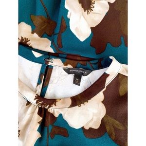 Floral Green Banana Republic Peplum Top size M